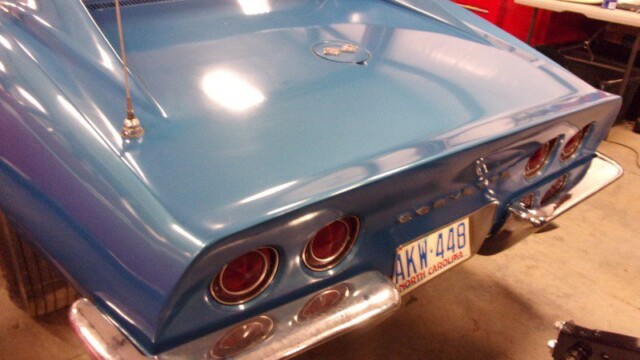 Blue Corvette rear view, North Carolina plates.