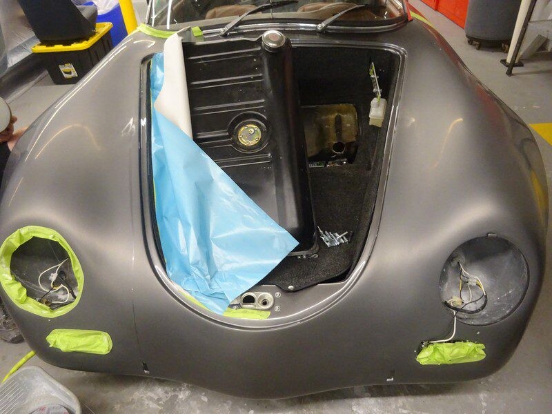 Gray Porsche body in progress.