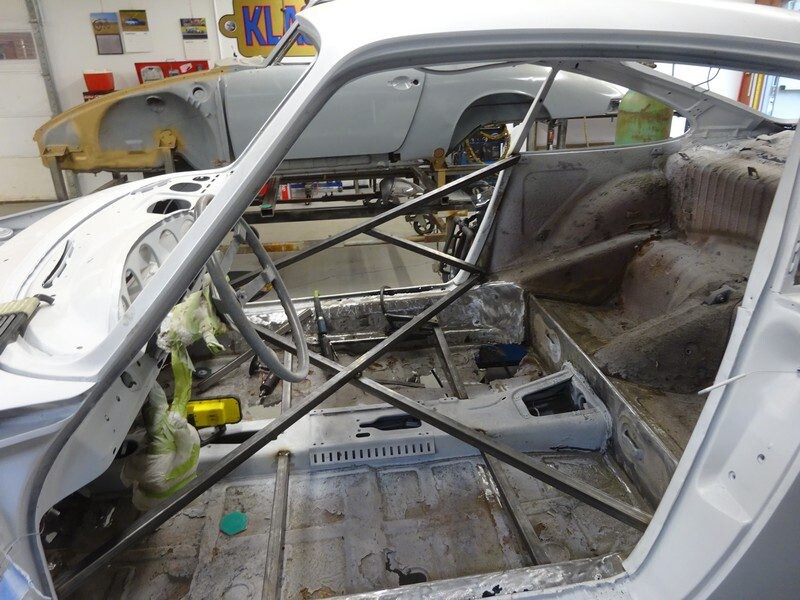 Bare metal cockpit with structural bracing