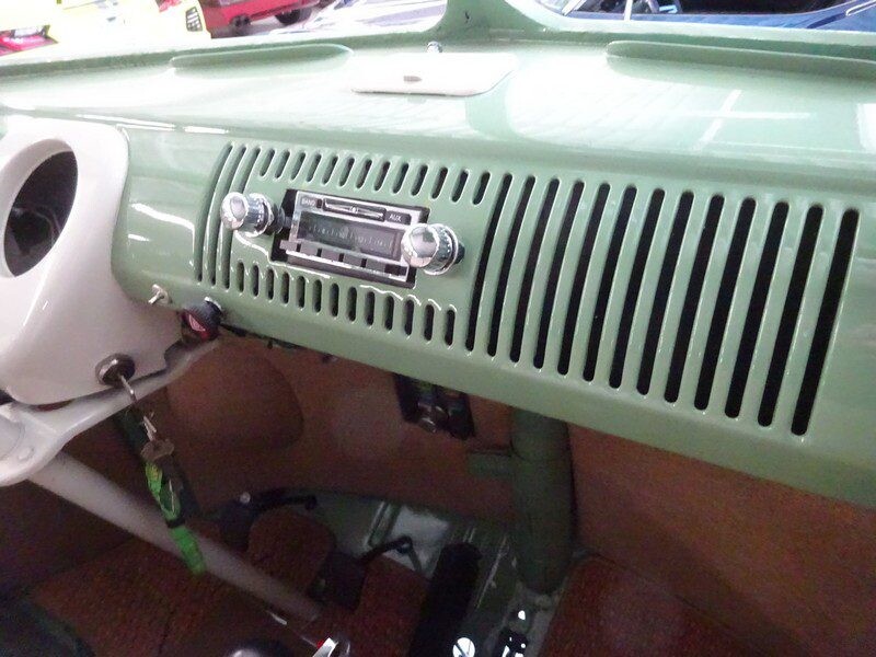 Classic Volkswagen bus dash with knobs