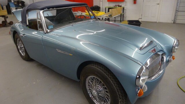 Three-quarter view Austin-Healey with wire wheels