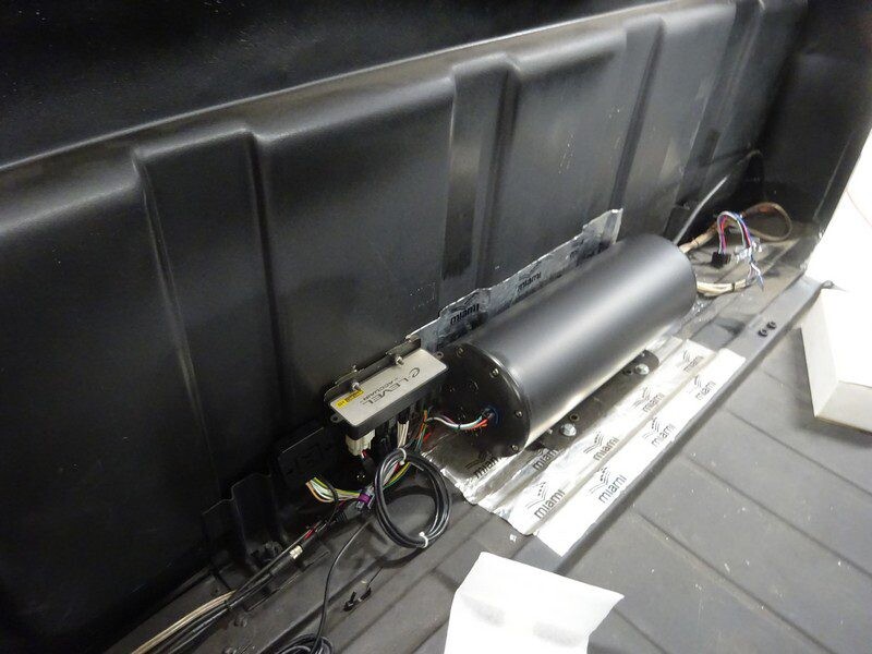 Air suspension system installed in vehicle.