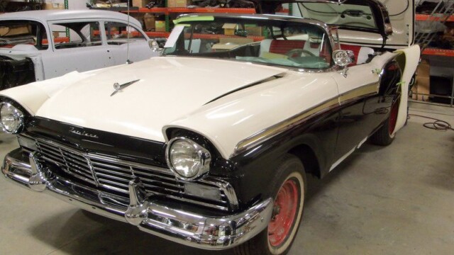 Here's an alt tag for the image: `1957 Ford Fairlane Skyliner convertible`
