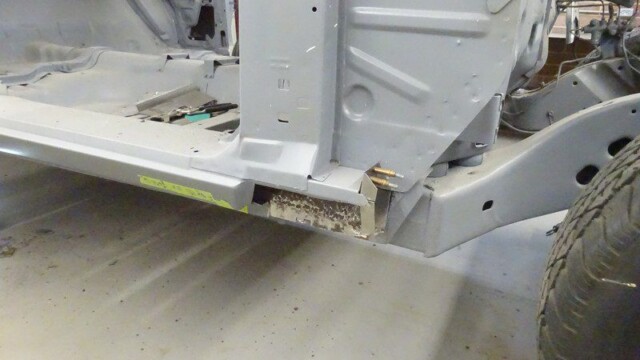 Primed frame rail and door pillar repair