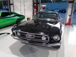 Black color car on the display of the website